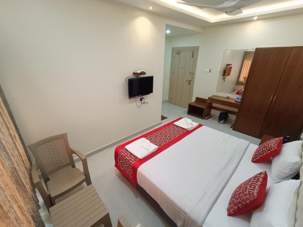 Отель Sri Aswin Grand Namakkal Экстерьер фото