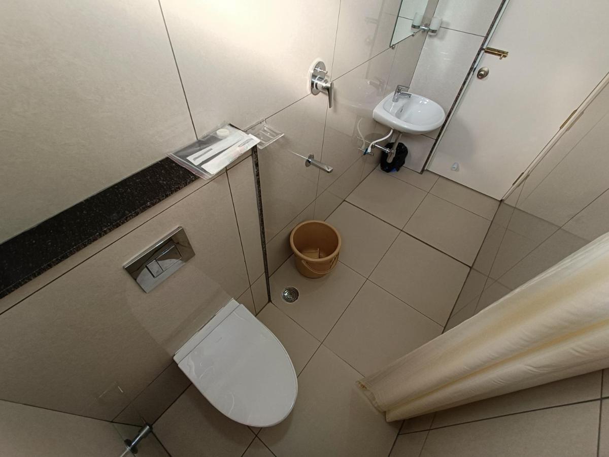 Отель Sri Aswin Grand Namakkal Экстерьер фото