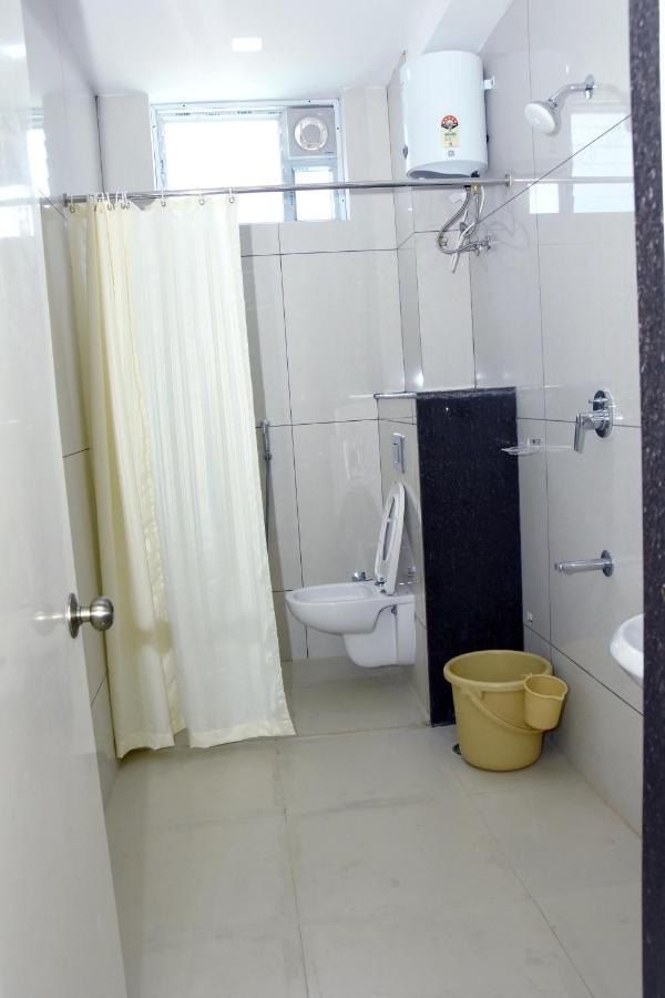 Отель Sri Aswin Grand Namakkal Экстерьер фото
