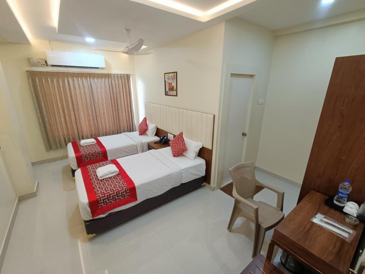 Отель Sri Aswin Grand Namakkal Экстерьер фото