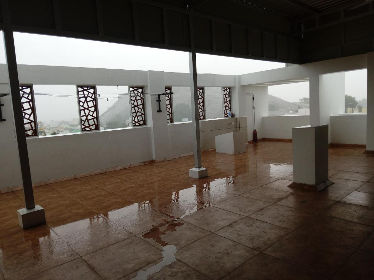 Отель Sri Aswin Grand Namakkal Экстерьер фото