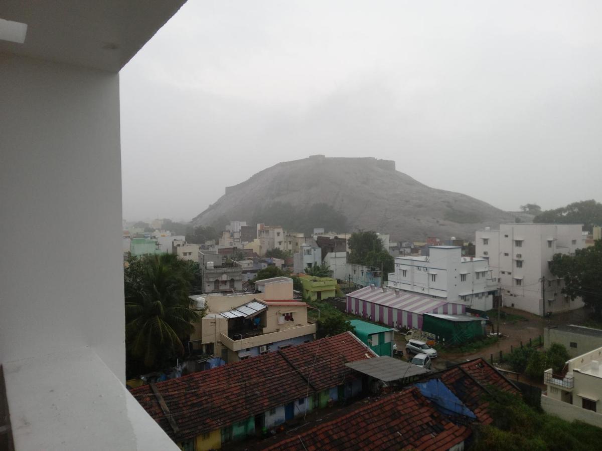 Отель Sri Aswin Grand Namakkal Экстерьер фото